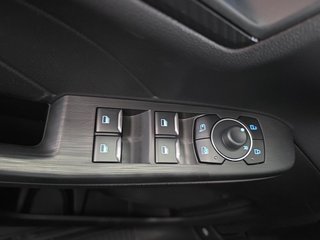 Ford Kuga ST-Line 2,5 FHEV 180PS 5*J.Gar/LED/Navi/Winterp.  ** - bilder 17