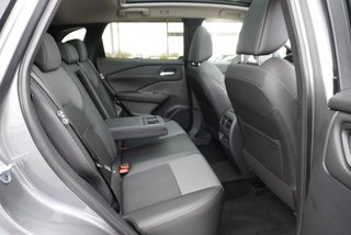 Nissan Qashqai 1,3 DIG-T Xtronic Pano/LED/Navi/Kamera/Keyless  ** - bilder 7