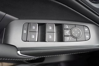 Nissan Qashqai 1,3 DIG-T Xtronic Pano/LED/Navi/Kamera/Keyless  ** - bilder 20