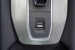 Nissan Qashqai 1,3 DIG-T Xtronic Pano/LED/Navi/Kamera/Keyless  ** - bilder 21