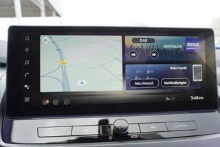 Nissan Qashqai 1,3 DIG-T Xtronic Pano/LED/Navi/Kamera/Keyless  ** - bilder 23