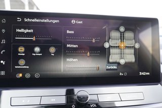 Nissan Qashqai 1,3 DIG-T Xtronic Pano/LED/Navi/Kamera/Keyless  ** - bilder 40