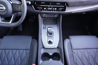 Nissan Qashqai Tekna+ 1,3 DIG-T Xtronic 4x4 UPE=50000Euro    ** - bilder 19