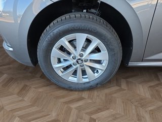 Skoda Kamiq Selection 1,5TSI DSG Kamera/LED/Kessy/Winterp.  ** - bilder 11