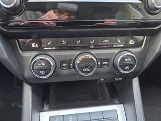 Skoda Octavia Combi 1,4TSI 150PS Navi/Temp/Sitzhz/Pdc - bilder 20