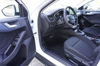 Ford Focus Active X 1,0 155PS aAHK/Navi/Kamera/Winterp.   ** - bilder 4