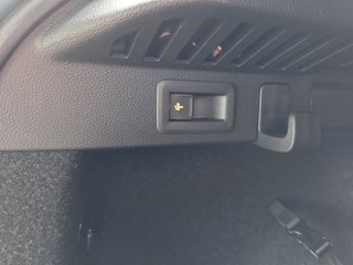 Skoda Kamiq Monte Carlo 1,5TSI DSG 4*J.Gar/AHK/18*Alu/el.Klappe - foto 17