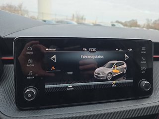 Skoda Kamiq Monte Carlo 1,5TSI DSG 4*J.Gar/AHK/18*Alu/el.Klappe - foto 39