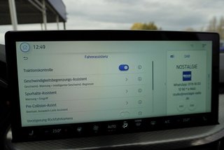 Ford Kuga 1,5 186PS Aut.Kamera/LED/Navi/Winterp.    ** - bilder 30