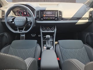 Skoda Karoq Sportline 1,5TSI DSG aAHK/Matrix/Kessy/Winterp.  ** - bilder 5