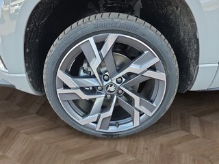 Skoda Karoq Sportline 1,5TSI DSG 4*J.Gar/Pano/aAHK/Matrix/Navi    ** - bilder 11