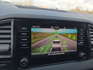 Skoda Karoq Sportline 1,5TSI DSG 4*J.Gar/Pano/aAHK/Matrix/Navi    ** - bilder 40