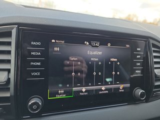 Skoda Karoq Sportline 1,5TSI DSG 4*J.Gar/Pano/aAHK/Matrix/Navi    ** - bilder 42