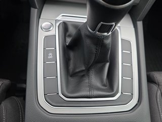 Volkswagen Passat Var.2,0TDI 150PS AHK/Navi/Kamera/ACC/el.Klappe - bilder 22