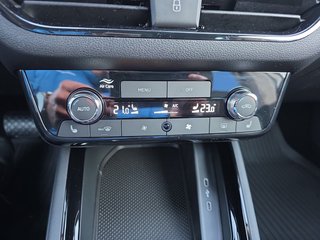 Skoda Kamiq Selection 1,5TSI DSG Kamera/LED/Kessy/Winterp.  ** - bilder 21