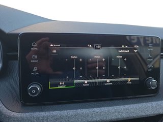 Skoda Kamiq Selection 1,5TSI DSG Kamera/LED/Kessy/Winterp.  ** - bilder 41