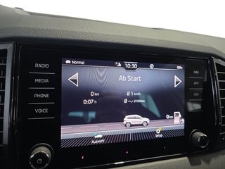 Skoda Karoq Sportline 1,5TSI DSG 4*J.Gar/aAHK/Matrix/Navi  ** - bilder 32