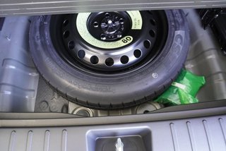 Hyundai TUCSON 1.6 T-GDI 18*Alu/Leder/Navi/LED/el.Klappe - bilder 9
