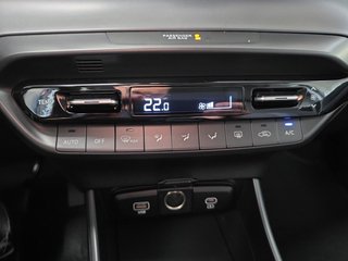 Hyundai i20 1.0 T-GDI DCT Navi/Kamera/Winterp/Klimaaut.  ** - foto 18