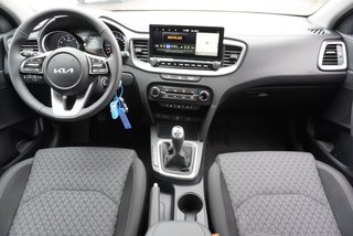 Kia Ceed 1,5 T-GDI 16*Alu/Navi/Kamera/Winterp/Temp.  ** - bilder 11