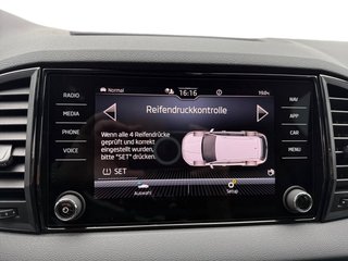 Skoda Karoq Sportline 1,5TSI DSG 4*J.Gar/Pano/aAHK/Matrix/Navi    ** - foto 35