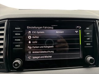 Skoda Karoq Sportline 1,5TSI DSG 4*J.Gar/Pano/aAHK/Matrix/Navi    ** - foto 36