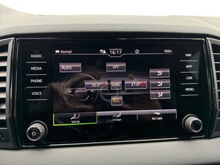 Skoda Karoq Sportline 1,5TSI DSG 4*J.Gar/Pano/aAHK/Matrix/Navi    ** - foto 45