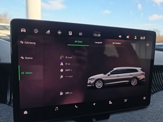 Skoda Superb Combi 2,0TDI DSG Navi/DCC/ACC/Kamera/Sitzhz.  ** - foto 34