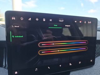 Skoda Superb Combi 2,0TDI DSG Navi/DCC/ACC/Kamera/Sitzhz.  ** - foto 41