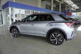 Volkswagen T-Roc R-Line 1,5TSI aAHK/19*Alu/Easy Open   ** - bilder 1