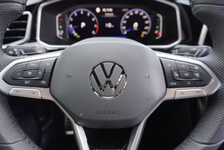 Volkswagen T-Roc R-Line 1,5TSI aAHK/19*Alu/Easy Open   ** - bilder 15