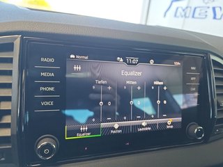 Skoda Karoq Sportline 2,0TDI DSG 4x4 Pano/4*J.Gar/aAHK/Navi    ** - bilder 44