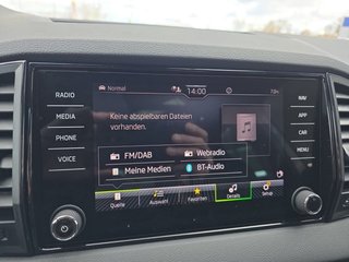 Skoda Karoq Sportline 1,5TSI DSG 4*J.Gar/Pano/aAHK/Matrix/Navi    ** - bilder 23