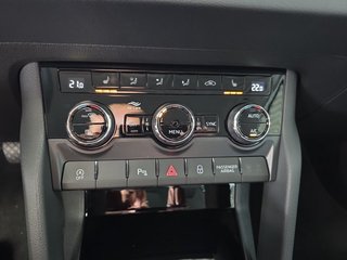Skoda Karoq 1,5TSI DSG 18*Alu/aAHK/ACC/Kamera/Winterp.       ** - bilder 16