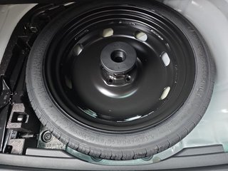 Skoda Karoq Sportline 1,5TSI DSG 4*J.Gar/Pano/aAHK/Matrix/Navi    ** - bilder 18