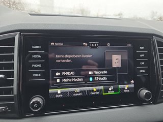 Skoda Karoq Sportline 1,5TSI DSG 4*J.Gar/Pano/aAHK/Matrix/Navi    ** - bilder 26