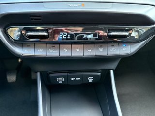 Hyundai i20 1.0 T-GDI Navi/Kamera/LED/Winterp.  ** - bilder 20