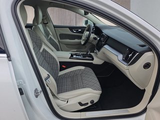 Volvo V60 T6 Twin Engine AWD 8*Alu/LED/Navi/el.Klappe - bilder 9