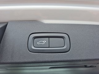 Volvo V60 T6 Twin Engine AWD 8*Alu/LED/Navi/el.Klappe - bilder 11