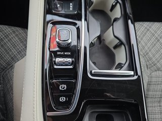 Volvo V60 T6 Twin Engine AWD 8*Alu/LED/Navi/el.Klappe - bilder 16