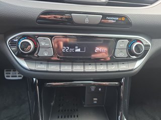 Hyundai i30 Kombi N-Line 1.5 T-GDI 7DCT Keyless/ACC/LED/Navi/Winterp.  ** - foto 40
