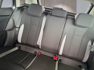 Skoda Kamiq Selection 1,0TSI DSG Kessy/Kamera/Temp/2-Z.Klimaaut.  ** - foto 9