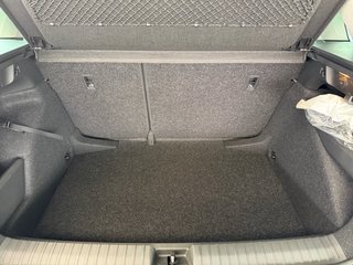 Skoda Kamiq Selection 1,0TSI DSG Kessy/Kamera/Temp/2-Z.Klimaaut.  ** - foto 13