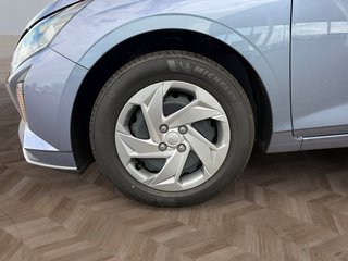Hyundai i20 1,2 79PS Navi/Winterp/Kamera/Temp/Pdc  ** - foto 11