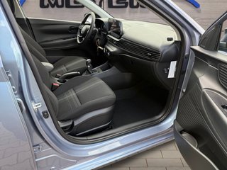 Hyundai i20 1,2 79PS Navi/Winterp/Kamera/Temp/Pdc  ** - foto 12