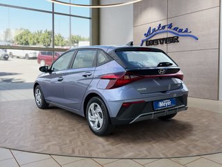 Hyundai i20 1,2 79PS Navi/Winterp/Kamera/Temp/Pdc  ** - foto 3