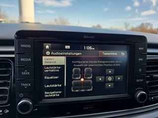 Kia Rio 1.4 100PS AHK/Navi/Kamera/Winterp/Klimaaut. - bilder 34