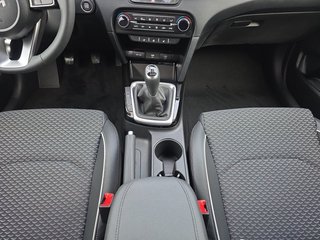 Kia Ceed 1,5 T-GDI 17*Alu/LED/Navi/Keyless/Winterp.    ** - bilder 7