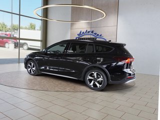 Ford Focus Active X 1,0 155PS aAHK/Navi/Kamera/Winterp. - foto 1