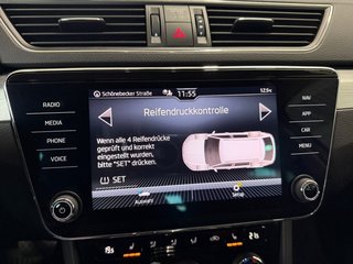 Skoda Superb Combi 1,5TSI DSG Navi/Kamera/el.Klappe/Kessy         ** - foto 31
